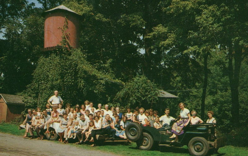 Pennellwood Resort - Vintage Postcard (newer photo)